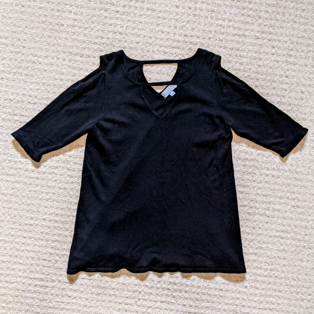 Cold shoulder top